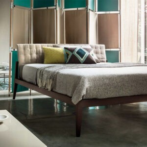 theo Letto in legno con testiera rivestibile