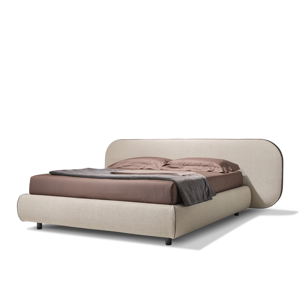 Letto matrimoniale imbottito con testata curva B-Curve di Twils 01 1000x 1000