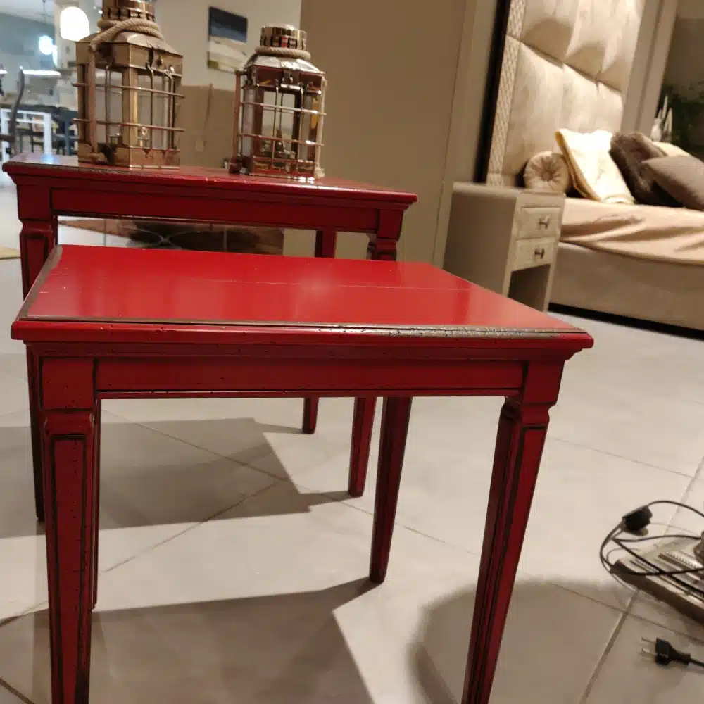 Tris Tavolini Outlet – Set Classico in Legno Rosso Origine in Offerta 05 1000 x 1000
